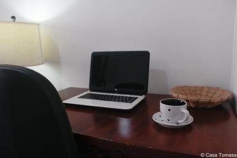 TV and multimedia, Coffee/tea facilities, hair dresser