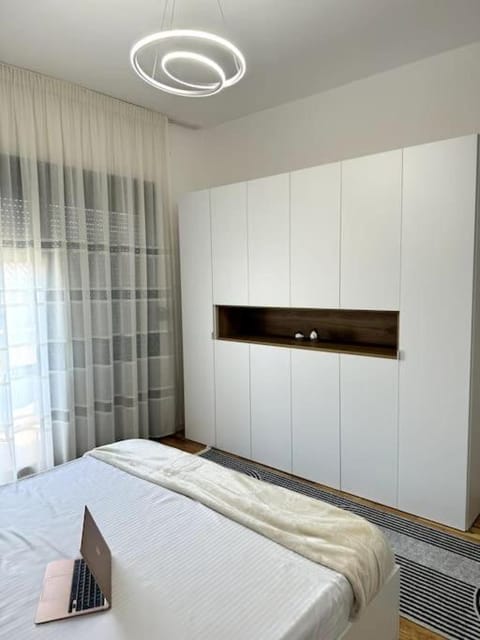 Bed, Bedroom, wardrobe