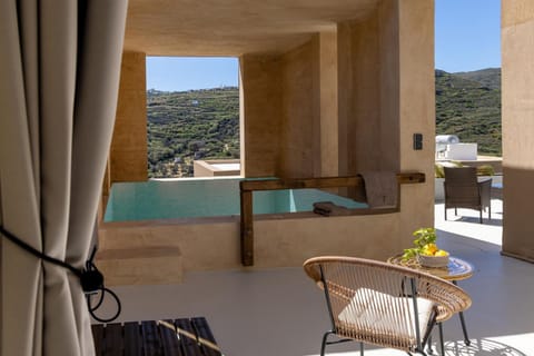 Balcony/Terrace, Swimming pool, Swimming pool