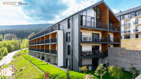Property building, Bird's eye view, View (from property/room), Balcony/Terrace, Balcony/Terrace, Mountain view
