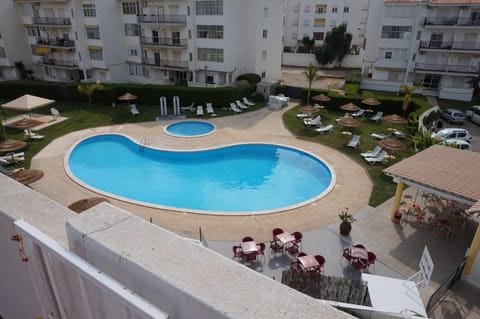 Pool view, Swimming pool, sunbed
