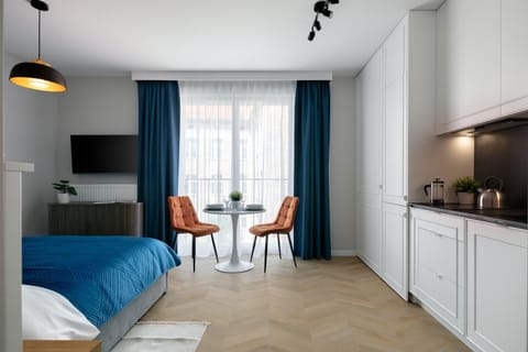 Bed, Kitchen or kitchenette, Photo of the whole room