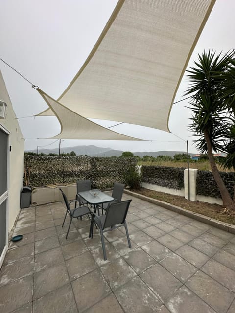 Patio, View (from property/room), Balcony/Terrace, Balcony/Terrace, Inner courtyard view, sunbed