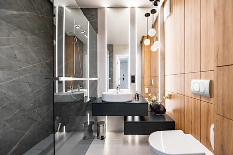 Shower, Bathroom, towels, washing machine