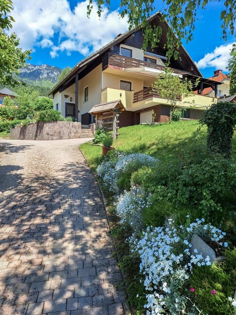 Property building, Day, Natural landscape, Garden