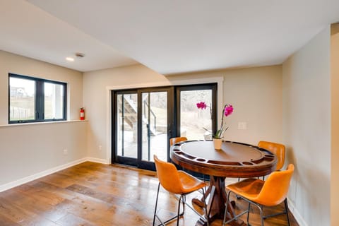 Cozy Waukesha Vacation Rental Near Nature Center! Apartment in Waukesha