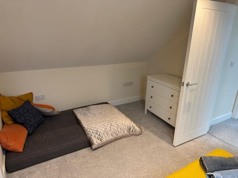 Bath rd villa House in Bristol