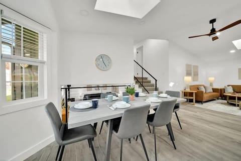 HUGE Modern Family Home- Modern, Fully Stocked, Weekly Savings House in Coeur dAlene