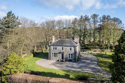 The Farmhouse - Countryside Escape with Hot Tub House in Carnoustie