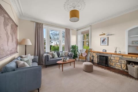 The Farmhouse - Countryside Escape with Hot Tub House in Carnoustie