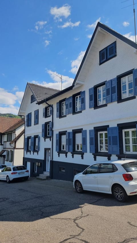 Ferienhaus Bühlertal mit 3 Fewos House in Baden-Baden