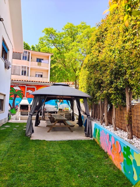 Off site, BBQ facilities, Garden