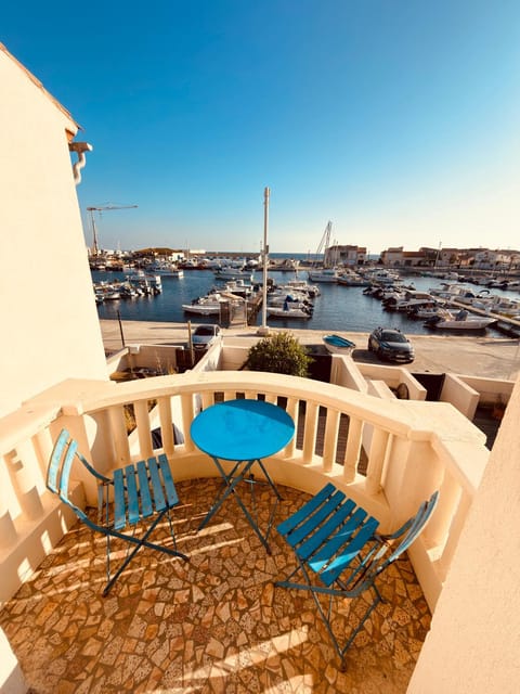 Natural landscape, View (from property/room), Balcony/Terrace, Sea view