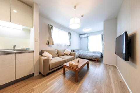 Bed, TV and multimedia, Kitchen or kitchenette, Living room