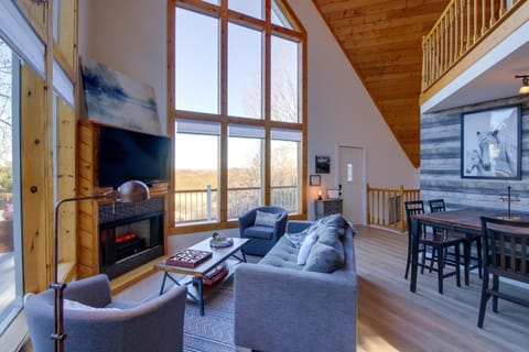 Smoky Mountains Cabin with Lake Access and Game Room! Cabin in Douglas Lake