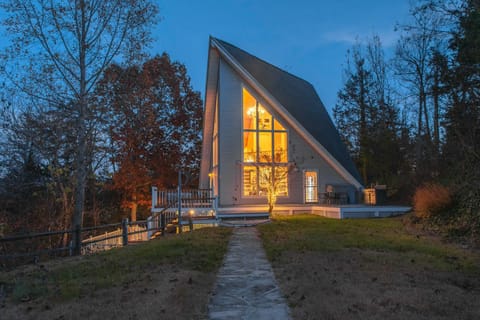 Smoky Mountains Cabin with Lake Access and Game Room! Cabin in Douglas Lake