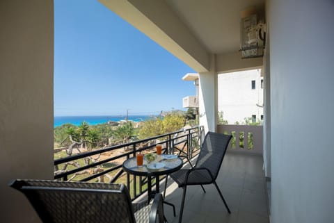 Patio, Day, View (from property/room), Balcony/Terrace, Seating area, Sea view