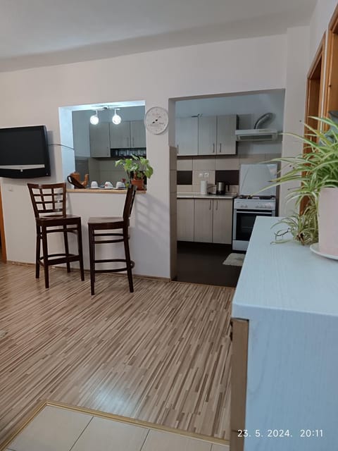 TV and multimedia, Kitchen or kitchenette, Dining area, pet friendly, stove