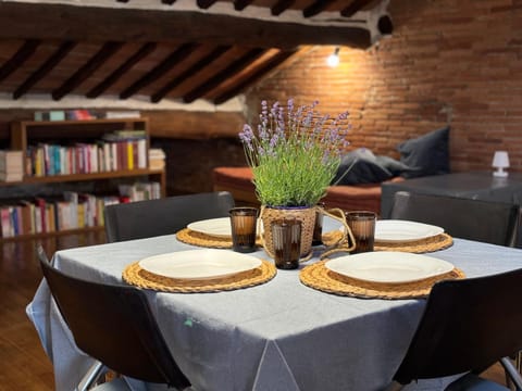 Lovely apartment Apartment in Capannori