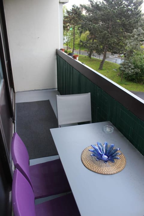 4 Chambres television -Jean Macé Vacation rental in Île-de-France