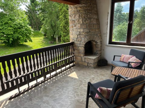 Balcony/Terrace, Garden view