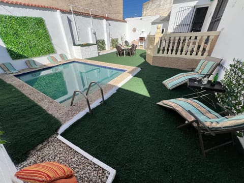 Patio, Garden view, Pool view, sunbed