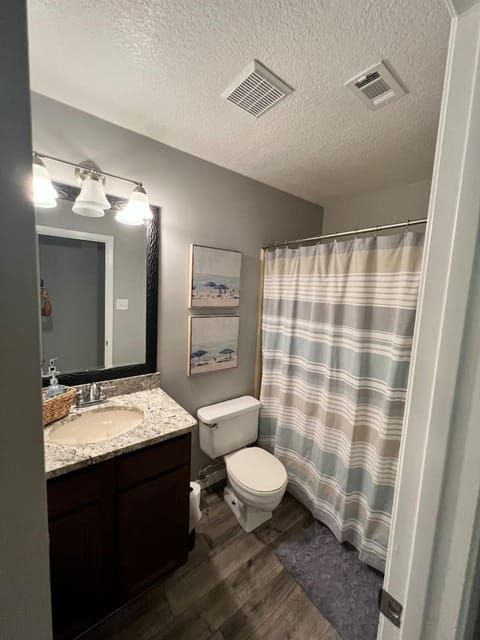 Cozy Ocean Springs Get-away House in Harrison County