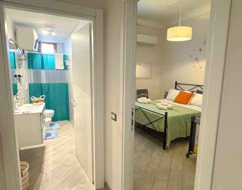 Bathroom, Photo of the whole room