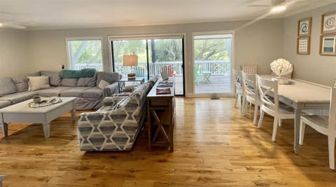 DOTS Landing House in Bald Head Island