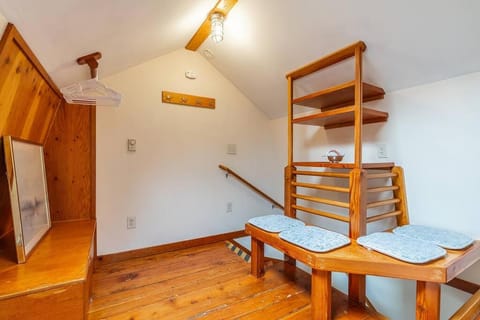 Charming two-level retreat in Capitol Hill - Foxglove Inn House in Capitol Hill