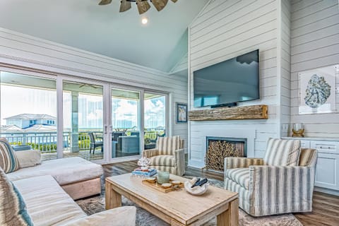 Wine Down House in Bald Head Island