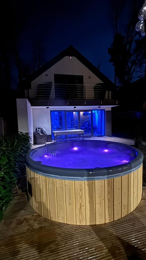 Night, Natural landscape, Hot Tub