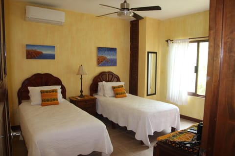 Bed, Photo of the whole room, Bedroom, fireplace, air conditioner