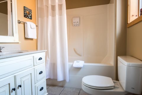 Cabins West Cabin in Ucluelet