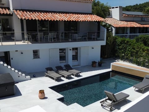 Property building, Summer