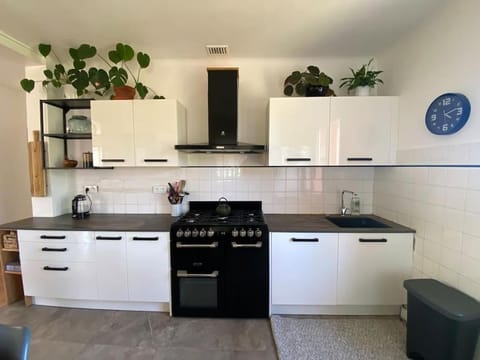 Maison de village indépendante avec grand jardin House in Provence-Alpes-Côte d'Azur