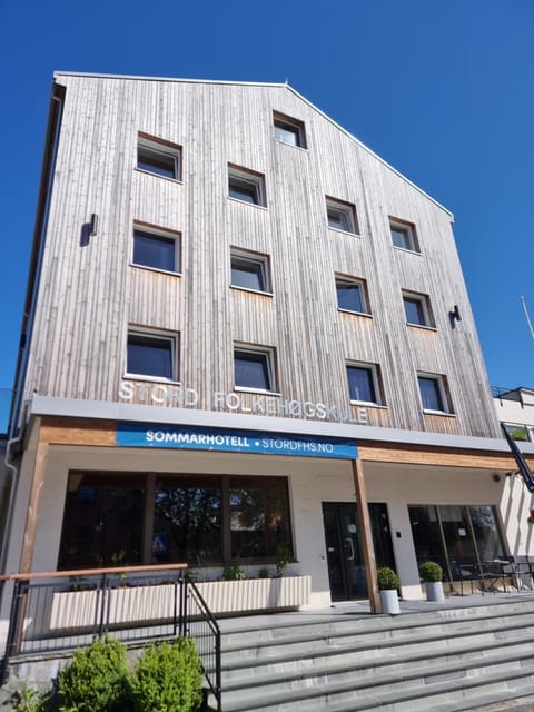 Facade/entrance