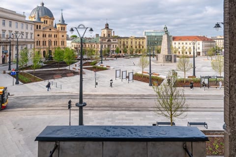 Nearby landmark, Neighbourhood, City view, Location