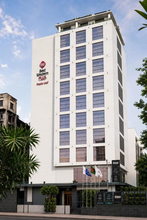 Property building, Day
