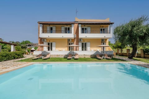 Villa-Toula Apartment in Roda