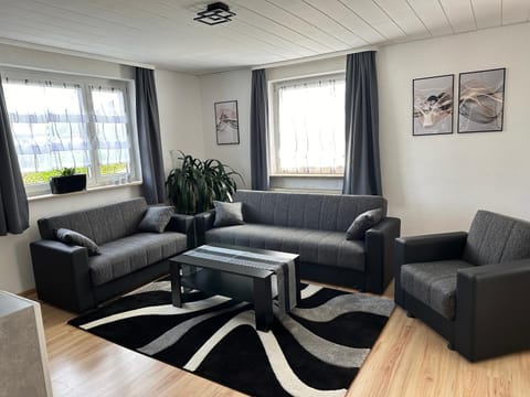 Living room, Photo of the whole room, Seating area