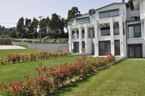 Property building, Garden, Garden view