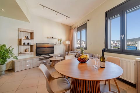 TV and multimedia, Living room, Dining area, Sea view