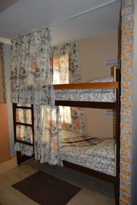 bunk bed
