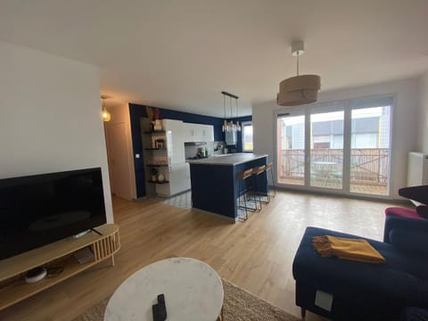 Living room, kitchen