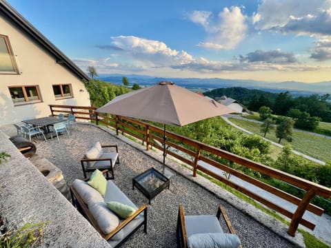 Property building, Patio, Natural landscape, Garden, View (from property/room), Balcony/Terrace, Seating area