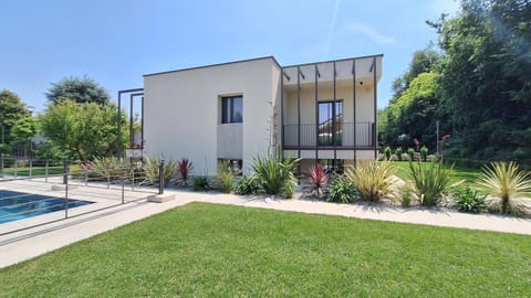 Villa THE ONE - ZAvillas - up to 14 people Villa in Province of Brescia