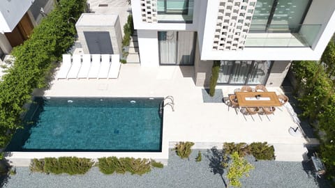 Property building, Patio, Day, Garden, Other, Garden view, Pool view, Swimming pool, sunbed