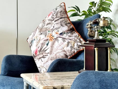 Communal lounge/ TV room, Living room, Seating area, Entertainment