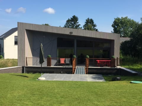 Property building, Day, Garden, Garden view